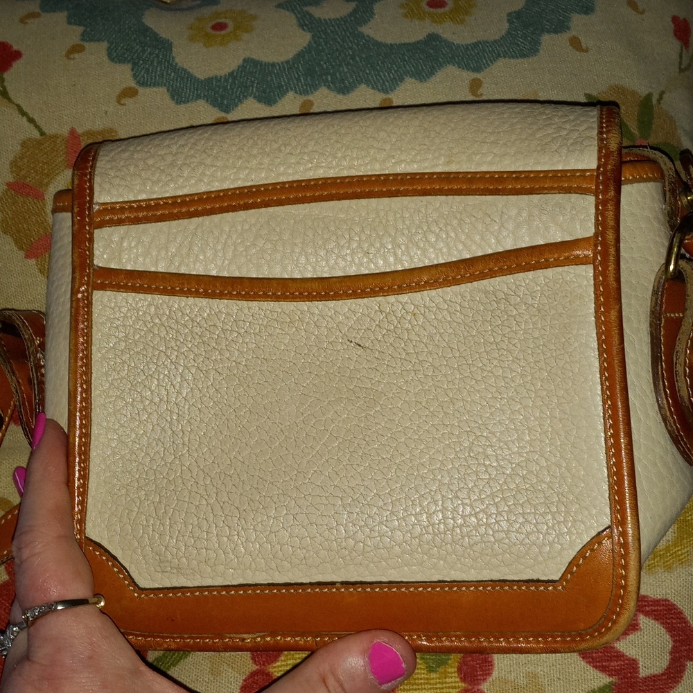 Rare Dooney & Bourke Shoulder Bag - Picture 2 of 5